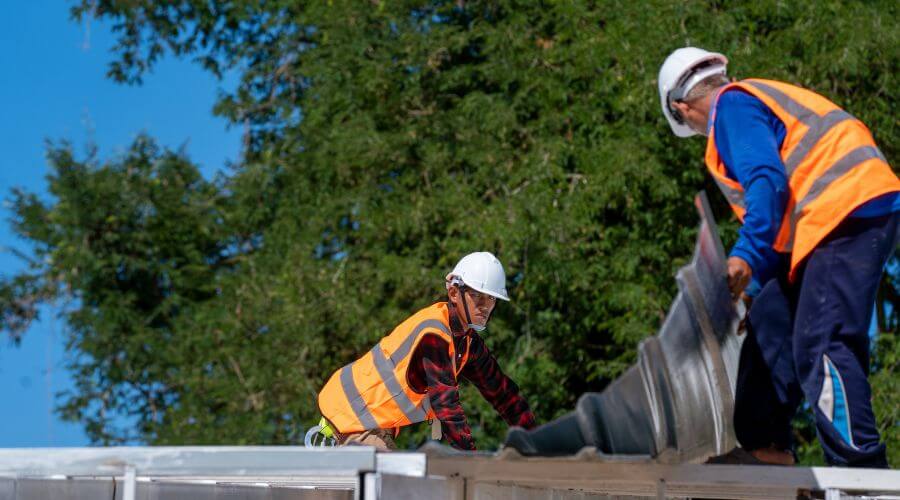 Professional residential roofers in Temperance, MI